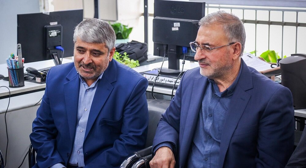 دیدار معاون فرهنگی و آموزشی بنیاد شهید و امور ایثارگران با کارکنان اداره‌کل اسناد و انتشارات
