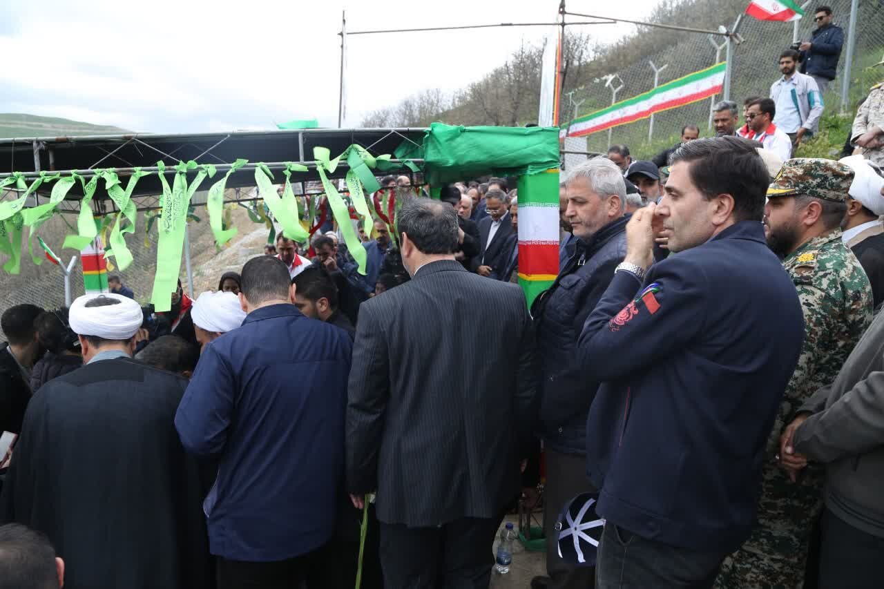 حضور مدیرکل بنیاد شهید و امورایثارگران آذربایجان غربی در مراسم معنوی و باشکوه دومین سالگرد شهدای خدمت در ورزقان