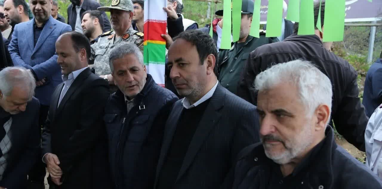حضور مدیرکل بنیاد شهید و امورایثارگران آذربایجان غربی در مراسم معنوی و باشکوه دومین سالگرد شهدای خدمت در ورزقان