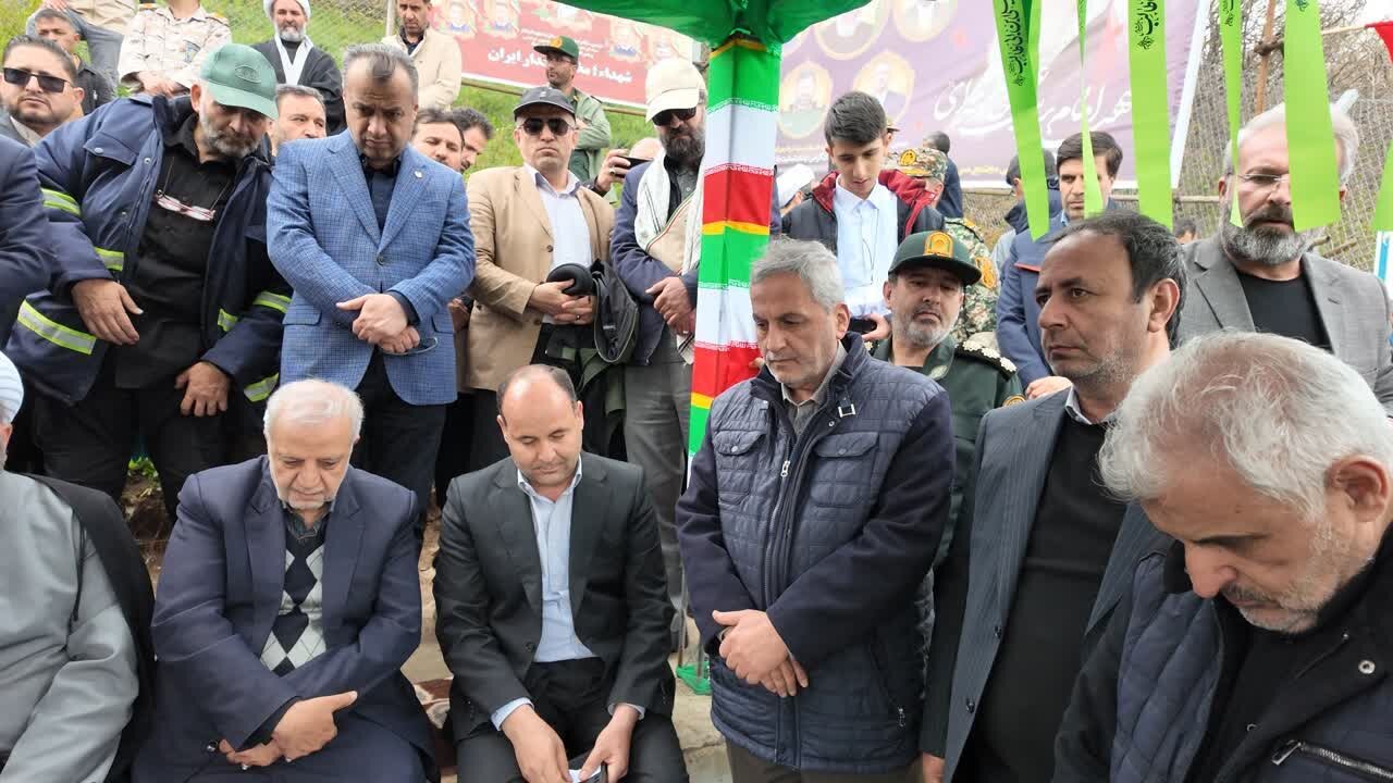 حضور مدیرکل بنیاد شهید و امورایثارگران آذربایجان غربی در مراسم معنوی و باشکوه دومین سالگرد شهدای خدمت در ورزقان