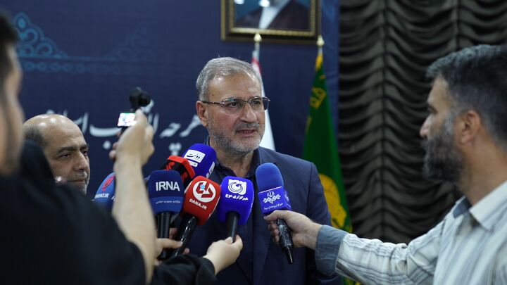 امضای تفاهمنامه ساخت گلزار شهدای میناب