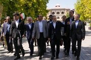 توافق خیلی دور خیلی نزدیک