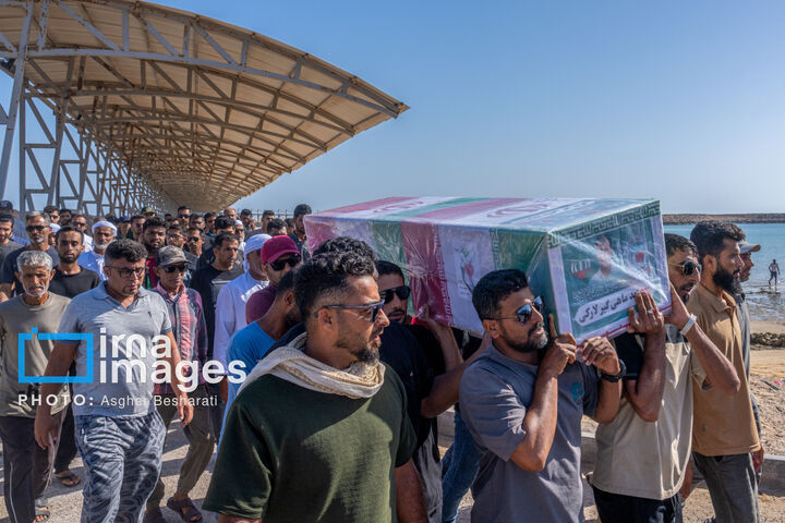 تشییع پیکر شهید «زید ماهیگیرلارکی»