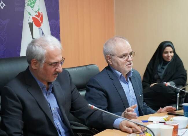 معارفه مدیرکل بنیاد شهید و امور ایثارگران استان اصفهان با نوای وحدت و همدلی