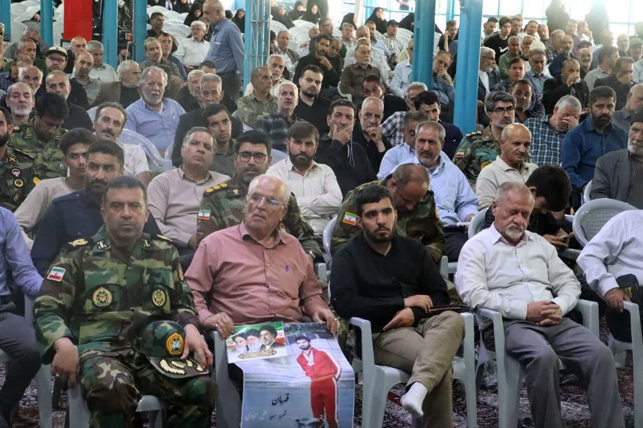 مراسم بزرگداشت شهید لاریجانی همزمان با سالروز عملیات غرور آفرین بیت المقدس و فتح خرمشهر برگزار شد