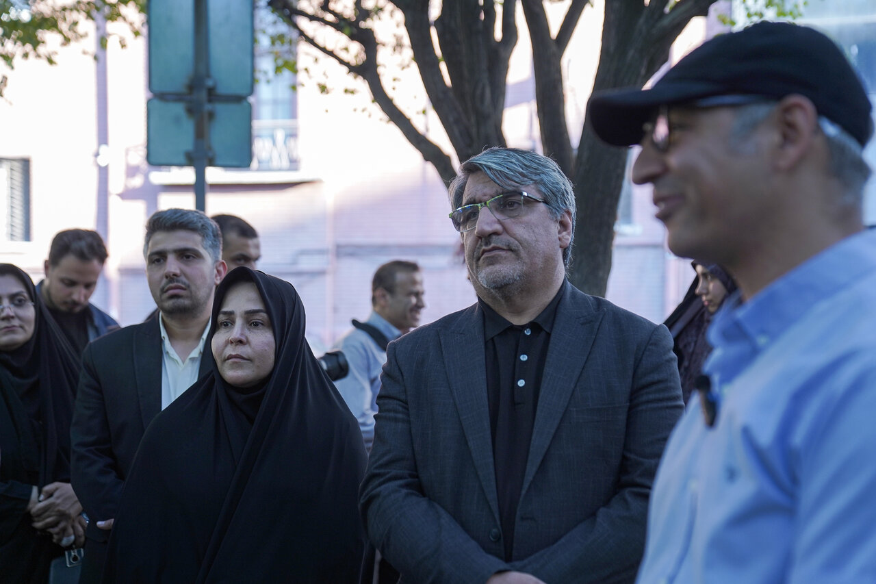 نمایشگاه عکس «جنگ رمضان» در خانه هنرمندان افتتاح شد