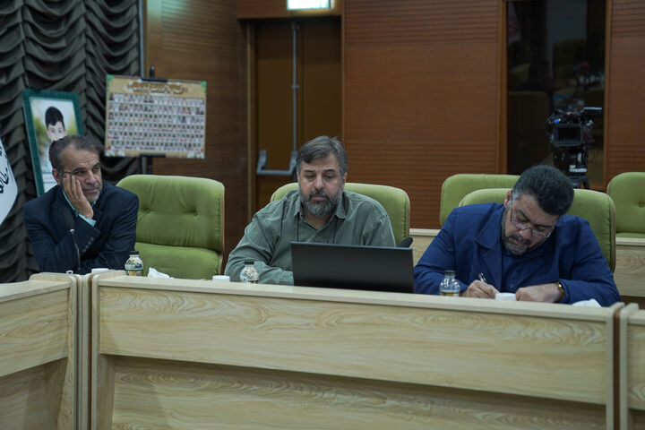 نشست پژوهشی با موضوع آسیب شناسی و تحلیل نقش ایثارگران