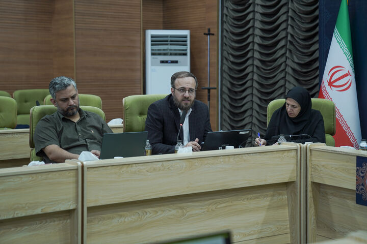 نشست پژوهشی با موضوع آسیب شناسی و تحلیل نقش ایثارگران