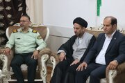 دیدار استاندار مرکزی با خانواده شهیدان شیخی و حیدری