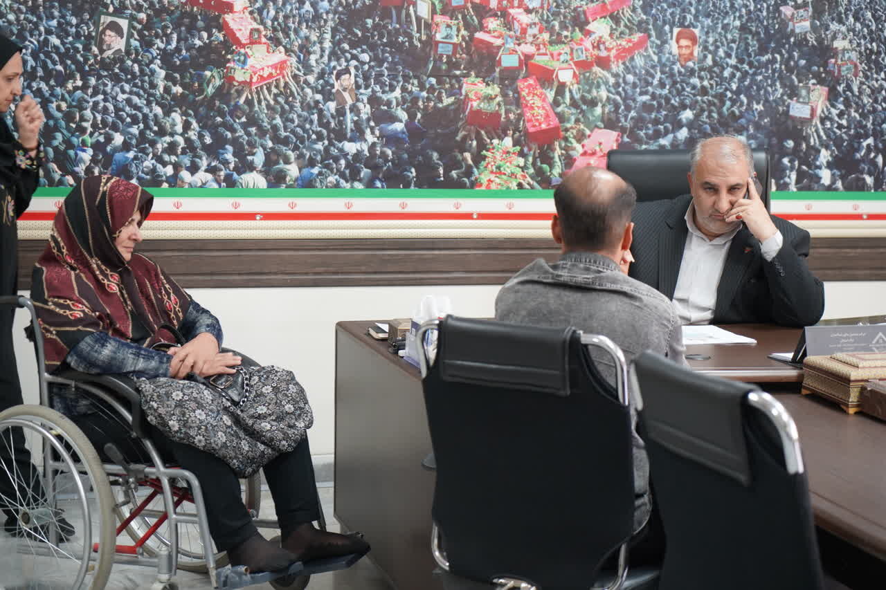 برگزاری دیدار هفتگی مدیرکل بنیاد شهید اصفهان با جامعه ایثارگری