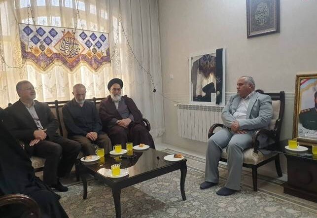 سلیمانی: شهدا مایه عزت، اقتدار و سربلندی نظام اسلامی هستند