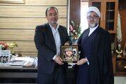 تقدیر رئیس عقیدتی سیاسی قرارگاه شمال غرب نزاجا از عملکرد مدیرکل بنیاد شهید و امورایثارگران آذربایجان غربی
