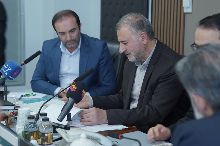 نشست هم اندیشی