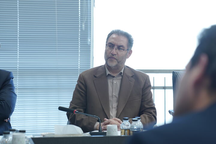 نشست هم اندیشی