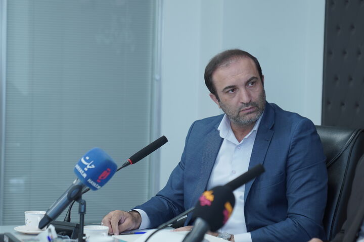 نشست هم اندیشی1
