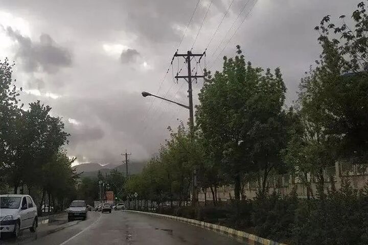 رگبار و وزش باد شدید در تهران