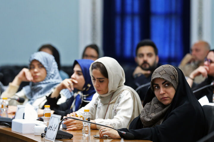 نشست خبری