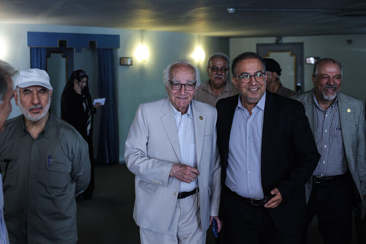 گرامیداشت ایران