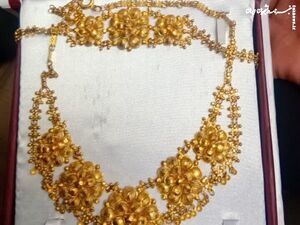 اهدای ۱۲۷ گرم طلا توسط بانوان مینابی برای حمایت از جبهه دفاع از وطن