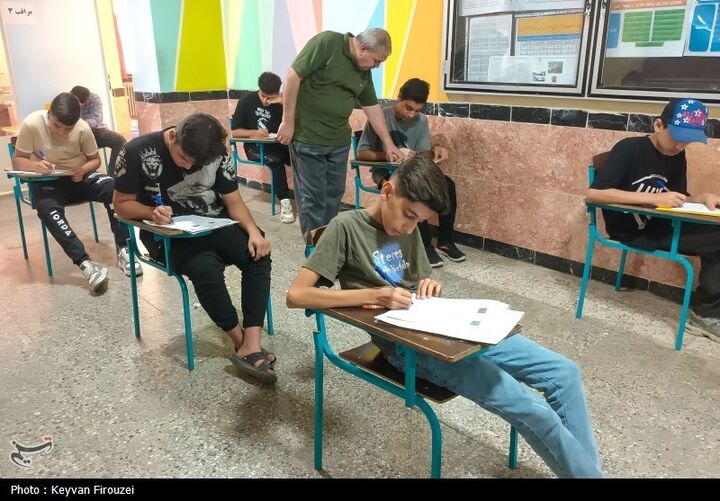 بررسی تغییر زمان امتحانات نهایی به‌دلیل تشییع امام شهید