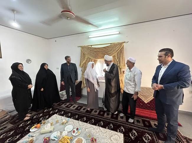 دیدار مدیرکل بنیاد شهید گلستان با خانواده‌های شاهد و ایثارگر