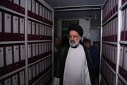 بازدید نماینده ولی فقیه در بنیاد از مرکز اسناد ایثارگران و کتابخانه ایثار و شهادت