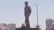 عکس/ نصب یادمان شهید حاجی‌زاده در تهران
