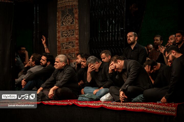 سادات اخوی