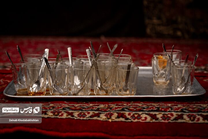 سادات اخوی