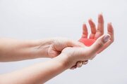 سوءتغذیه؛ عامل پنهان خواب‌ رفتگی دست و پا