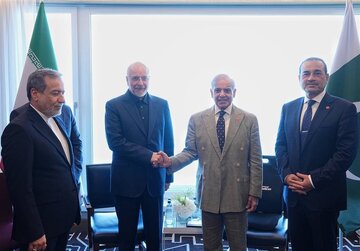 دیدار نخست‌وزیر قطر با قالیباف