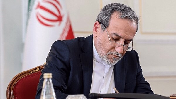 عراقچی: هرگز شهادت رهبر شهید را نه فراموش کرده و نه خواهیم بخشید