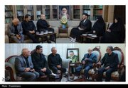 دیدار پزشکیان با خانواده شهیدان حجت‌الاسلام خطیب و سپهبد موسوی