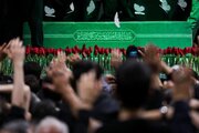 فیلم/مراسم وداع با پیکر رهبر شهید انقلاب اسلامی و آخرین دیدار با خانواده‌های معظم شهدا