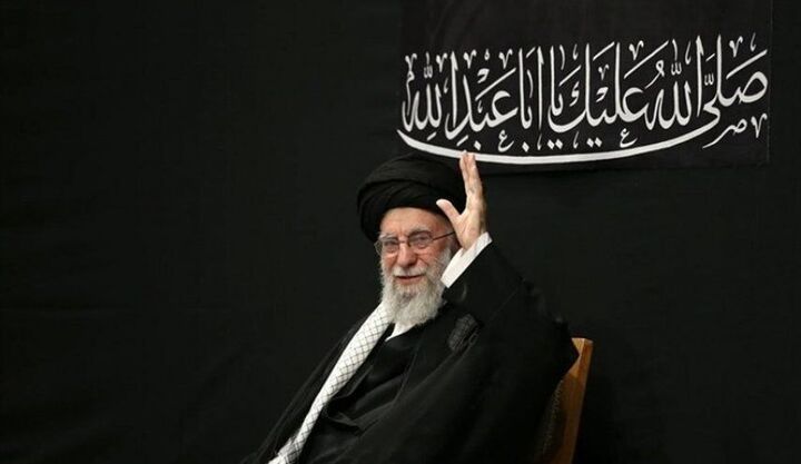 آغاز مراسم تشییع رهبر شهید ایران از نگاه رسانه‌های آمریکا؛ پیام وحدت و مقاومت به جهان