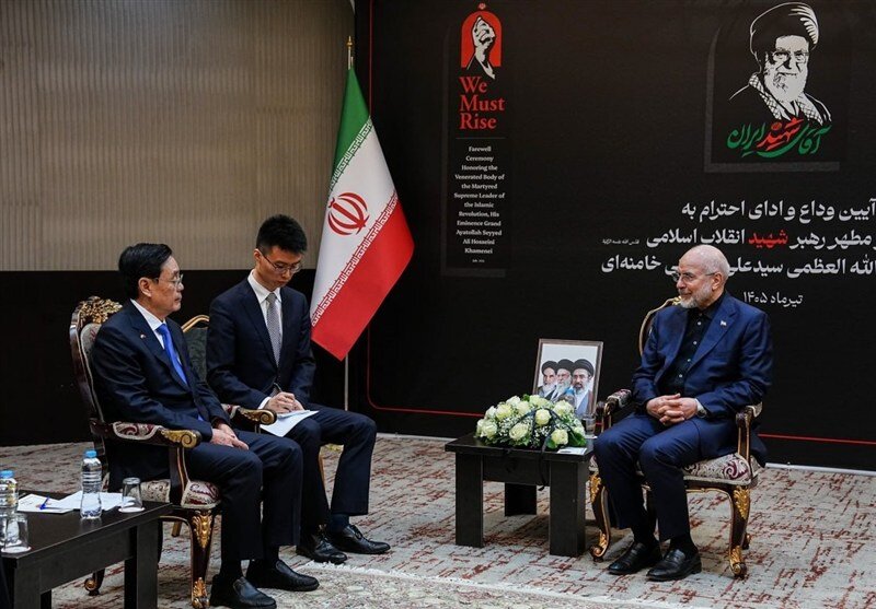 قالیباف: هرگونه دخالت آمریکا در تنگه هرمز را اجازه نمی‌دهیم