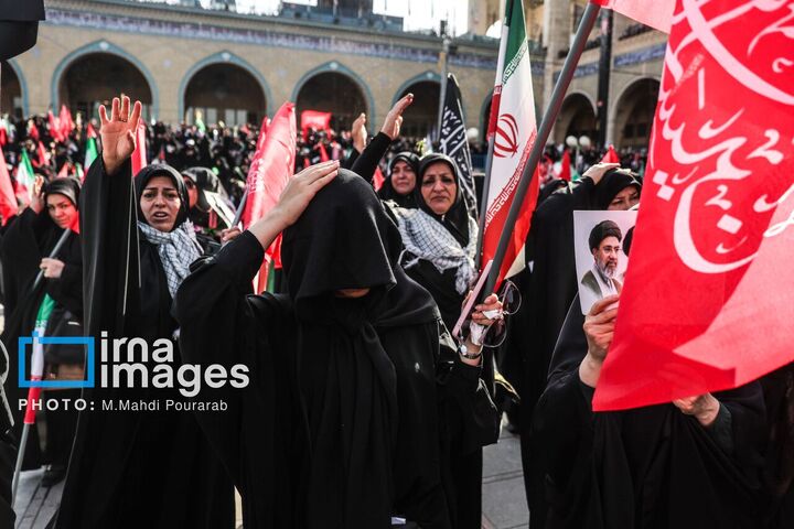 از سپیده‌دم تا وداع/ مصلی تهران در آغوش عاشقان رهبر شهید