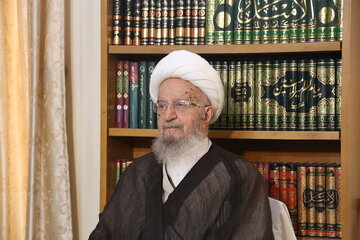 پیام مهم آیت‌الله مکارم‌شیرازی/ عقب‌نشینی در برابر دشمن متجاوز ممنوع