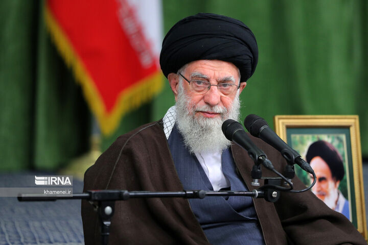 امام شهید ما ادیب‌ترین رهبر دنیا بود