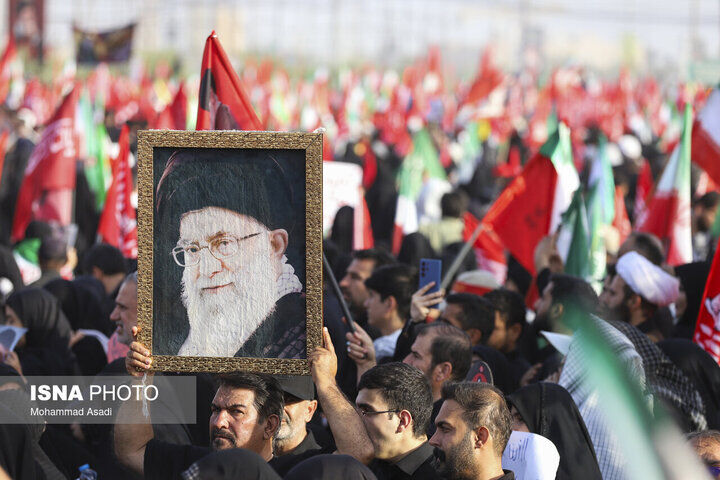 خاطره عیدی گرفتن رئیس سازمان بهزیستی از رهبر شهید