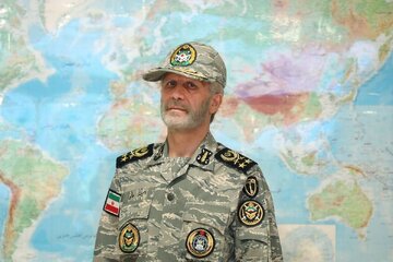 سرلشکر حاتمی: راه امام شهید انقلاب را با قدرت ادامه می‌دهیم