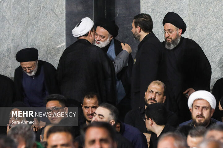 بزرگداشت رهبر شهید