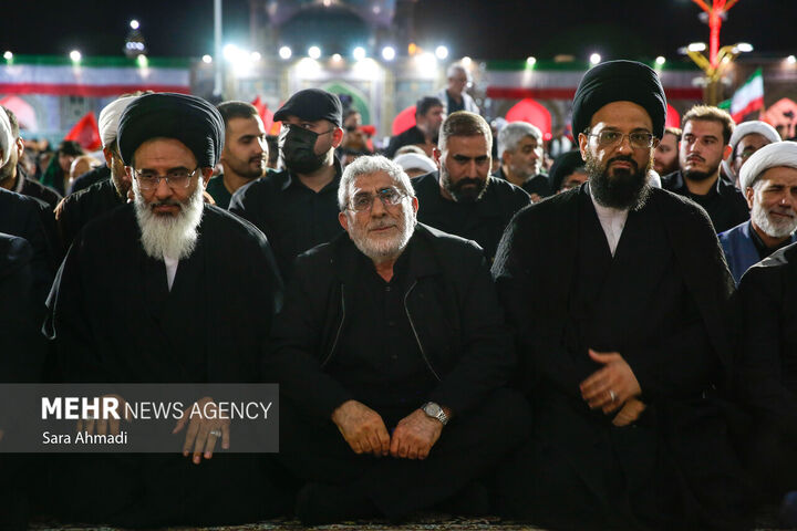 بزرگداشت رهبر شهید