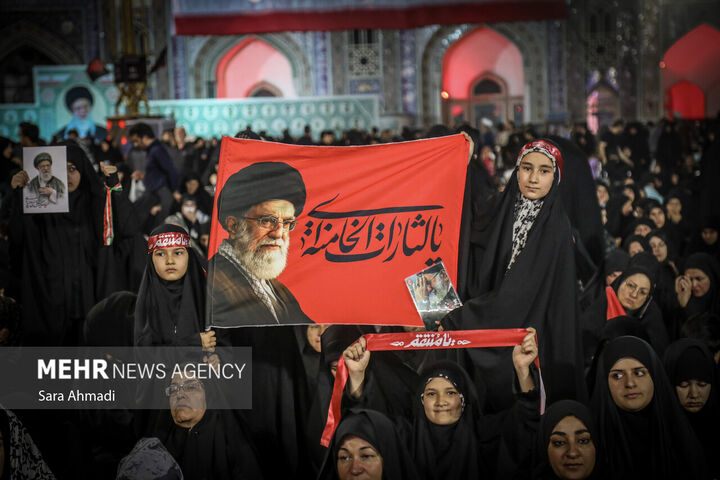 بزرگداشت رهبر شهید
