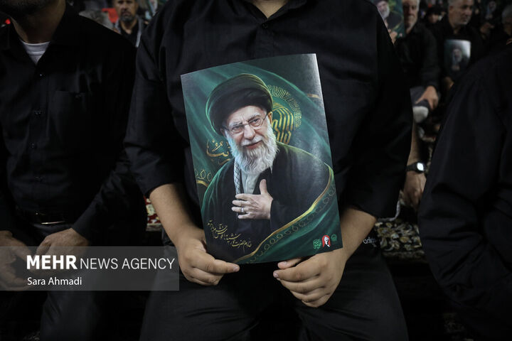 بزرگداشت رهبر شهید