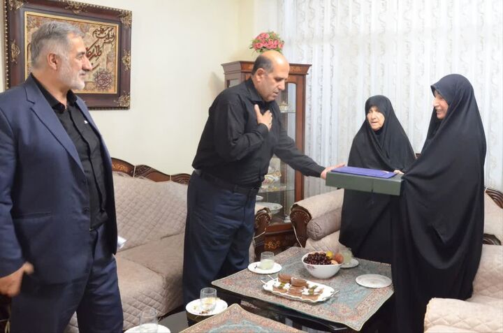 دیدار رضایی با خانواده سردار شهید خلیل هلالی‌محمدی