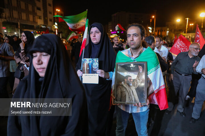 بزرگداشت میدان انقلاب