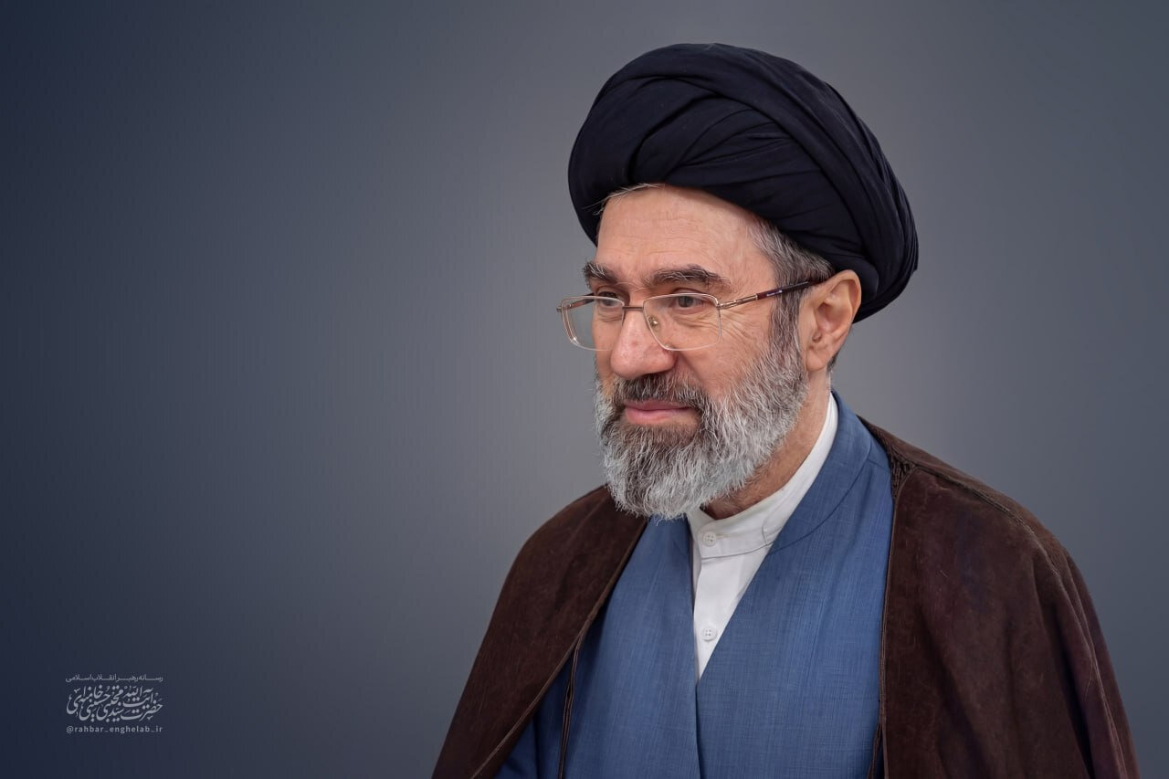 رهبر انقلاب: ملت ایران برای دشمن آمریکایی درس‌های فراموش‌نشدنی دارد