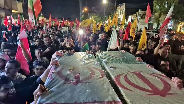 فیلم/پیکر ۲ شهید امنیت در مشهد تشییع شد