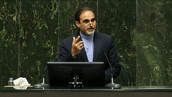 طرح خروج ایران از NPT روی میز مجلس